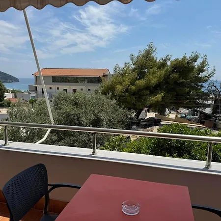 Hotel Augustus Dhermi Himarë