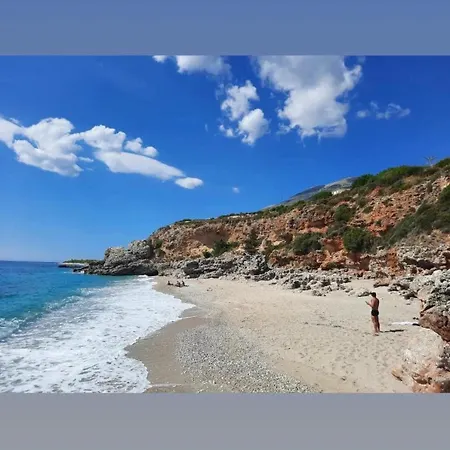 Augustus Dhermi 3* Himara