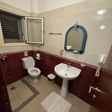 Szálloda Augustus Dhermi 3*