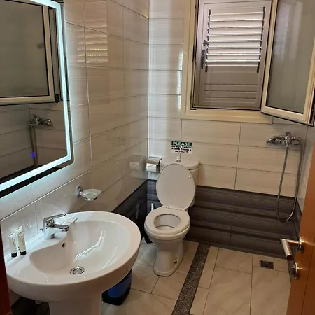 Szálloda Augustus Dhermi 3*