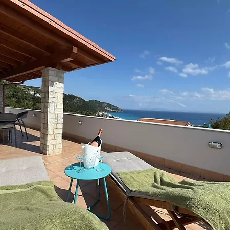 Hotel Augustus Dhermi Himarë